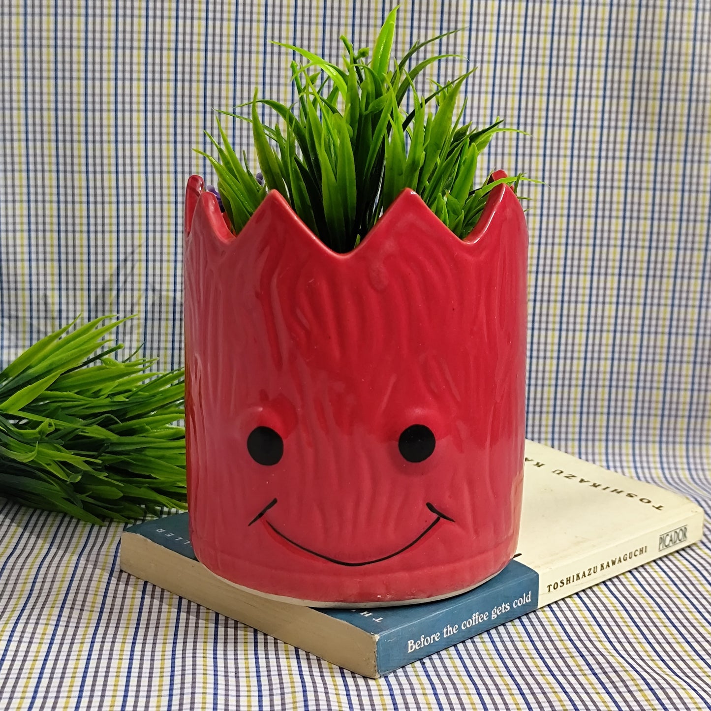 Happy Face Planter - Red