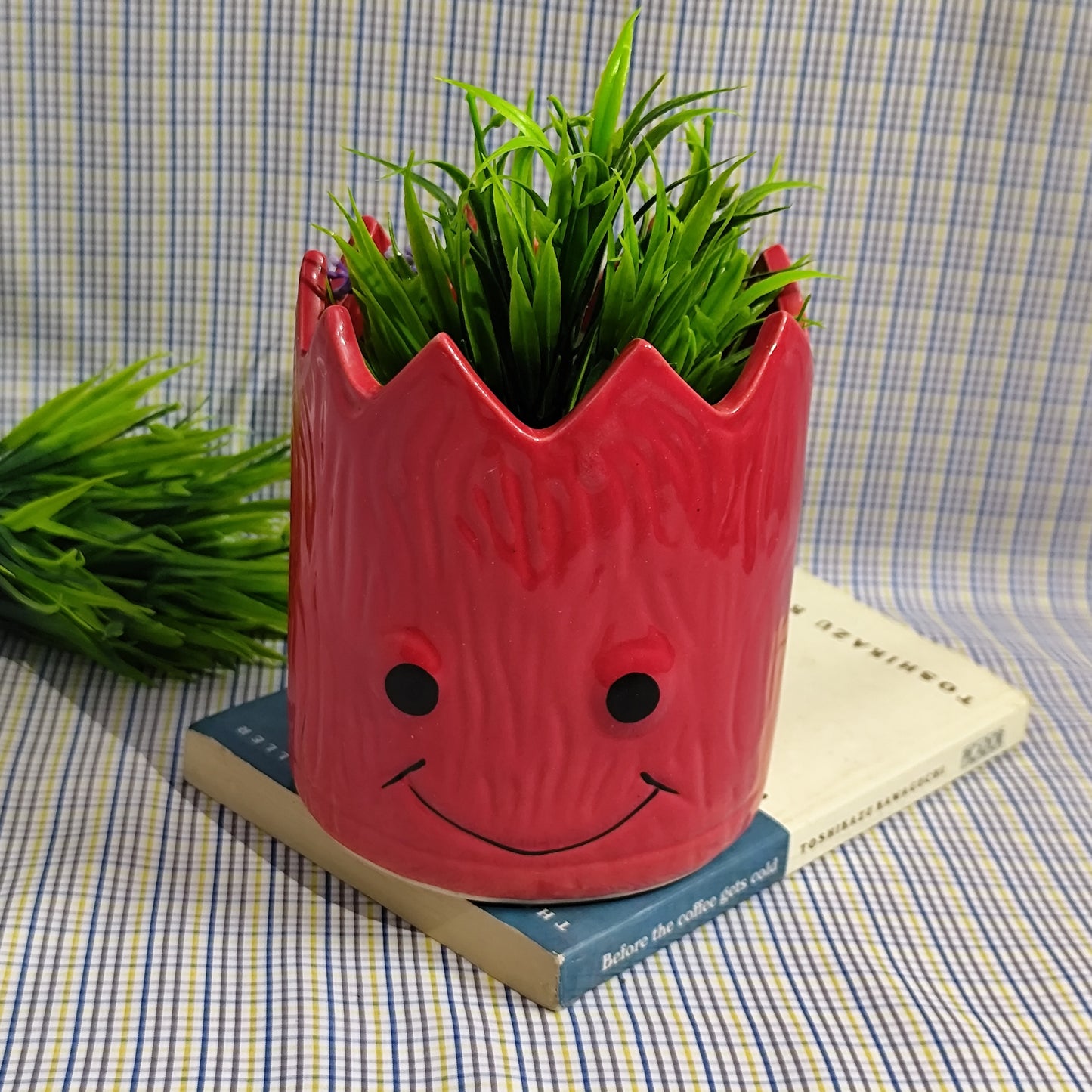 Happy Face Planter - Red